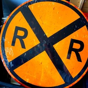Railroad Xing metal sign 14"